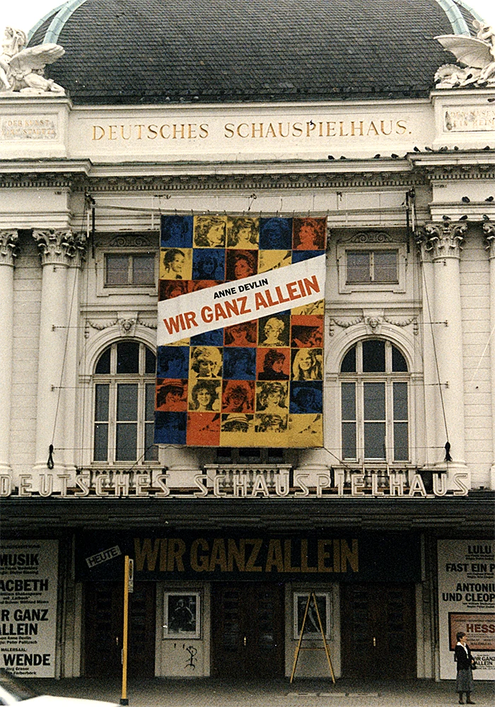 Bühnenplakat, Deutsches Schauspielhaus Hamburg - „Wir ganz allein"