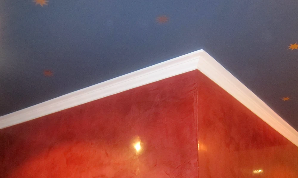 Wand- und deckenbemalung mit Stucco Veneziano und einem Sternenhimmel