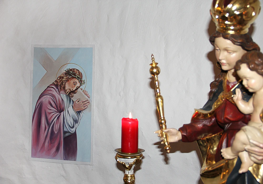 Kirchenmalerei, sakrale Malerei - „Jesus trägt sein Kreuz